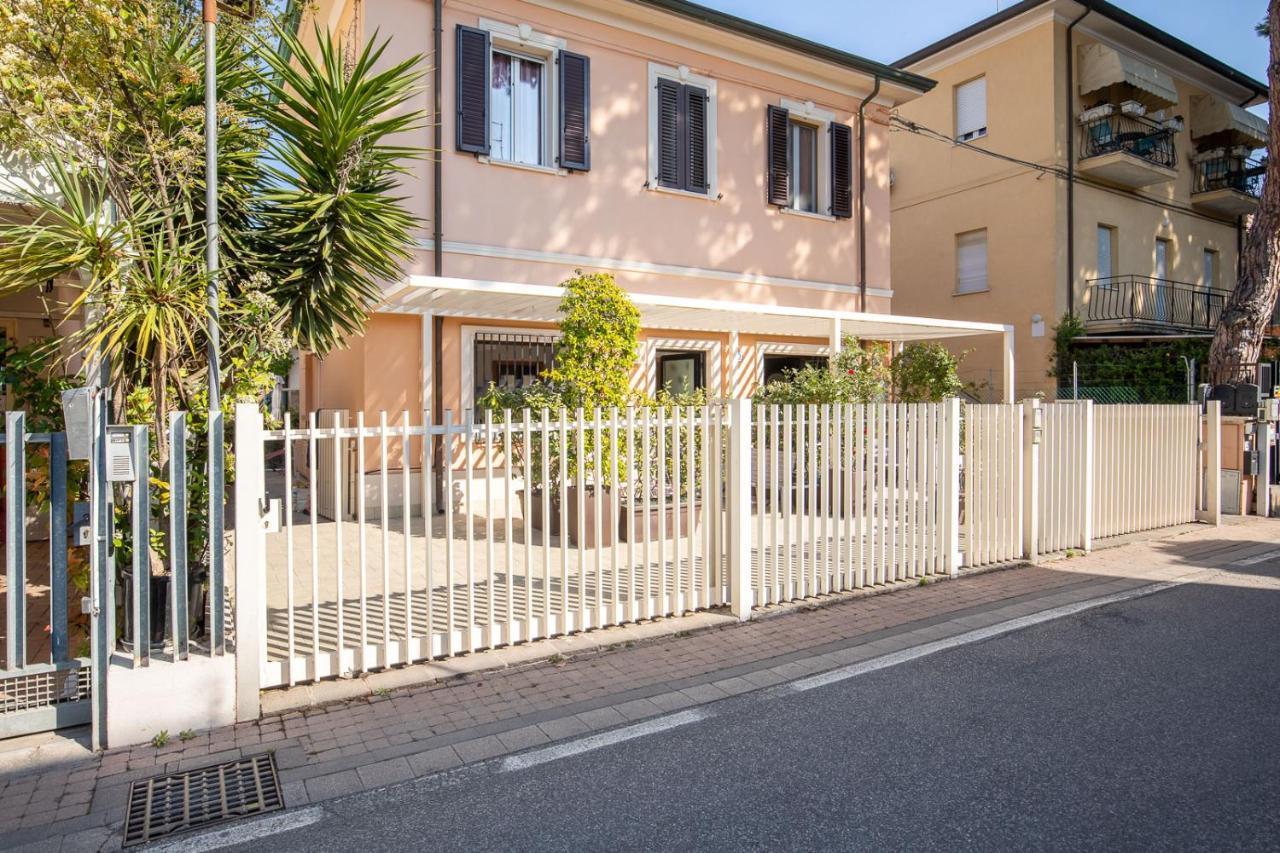 Bilocale Con Giardino A 200Mt Dal Mare - Homeunity Rimini Exteriér fotografie